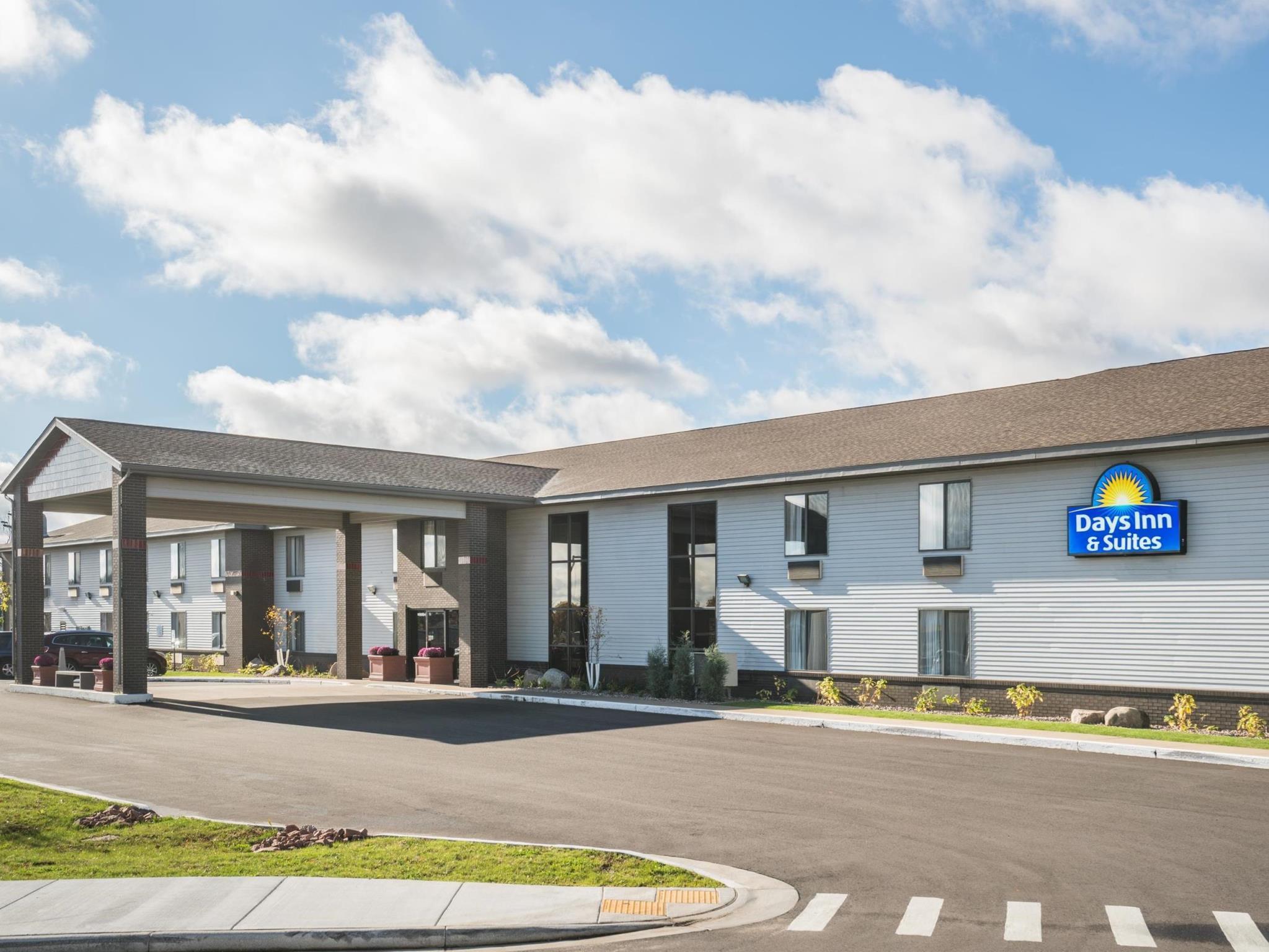 Days Inn & Suites By Wyndham Wausau Kültér fotó