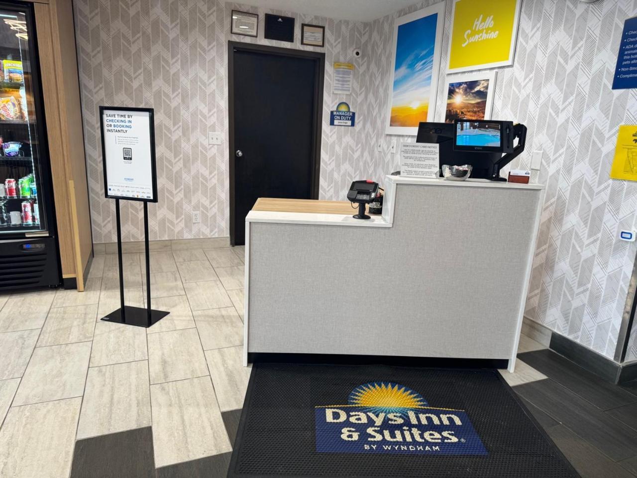 Days Inn & Suites By Wyndham Wausau Kültér fotó