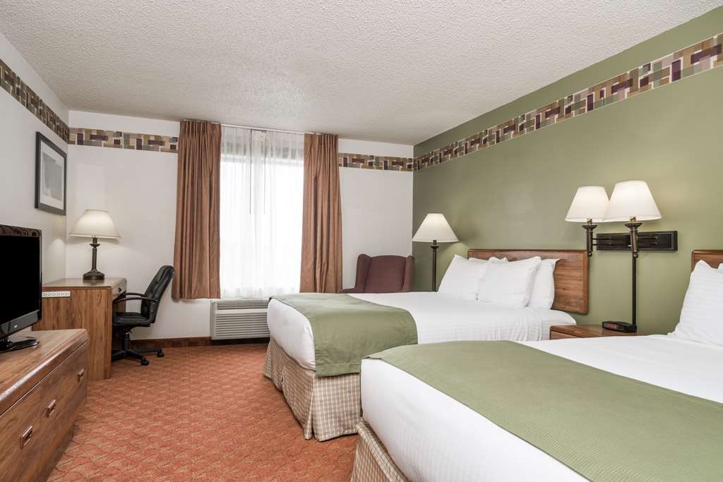 Days Inn & Suites By Wyndham Wausau Szoba fotó
