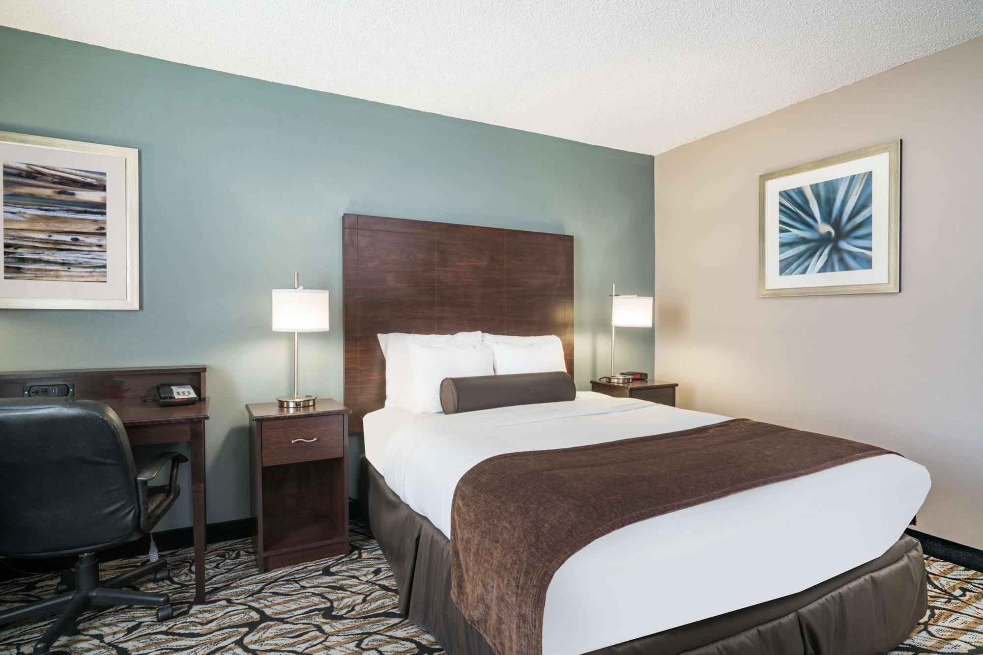 Days Inn & Suites By Wyndham Wausau Kültér fotó